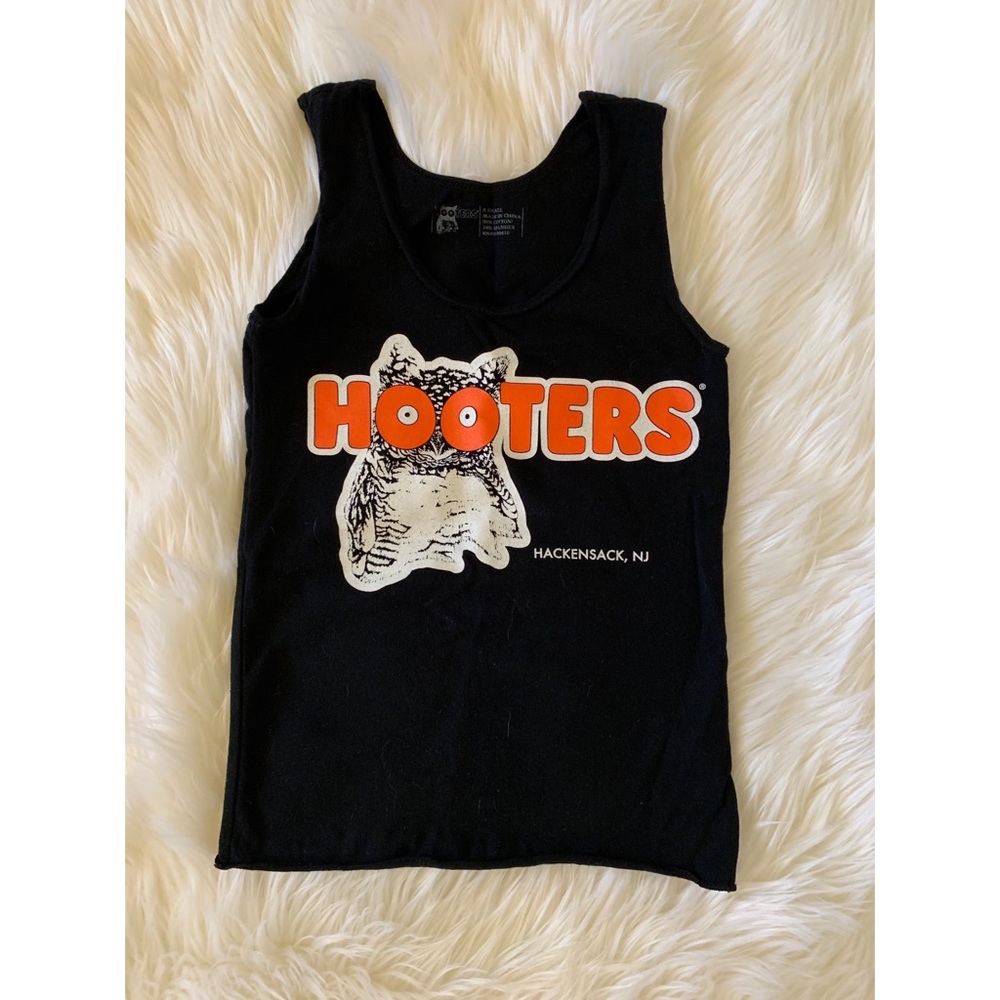 Black Hooters uniform